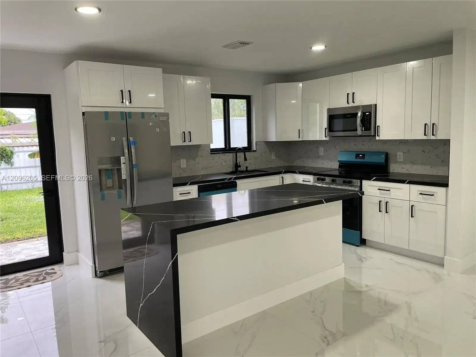 3720 SW 32nd St, Hollywood FL 33023 photo 3