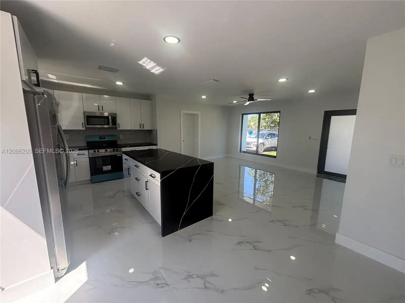 3720 SW 32nd St, Hollywood FL 33023 photo 5