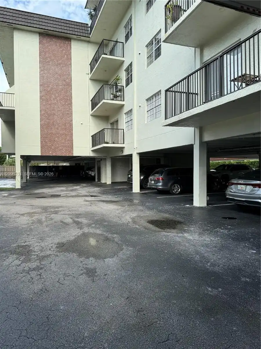5731 NW 36 # 209, Miami FL 33166