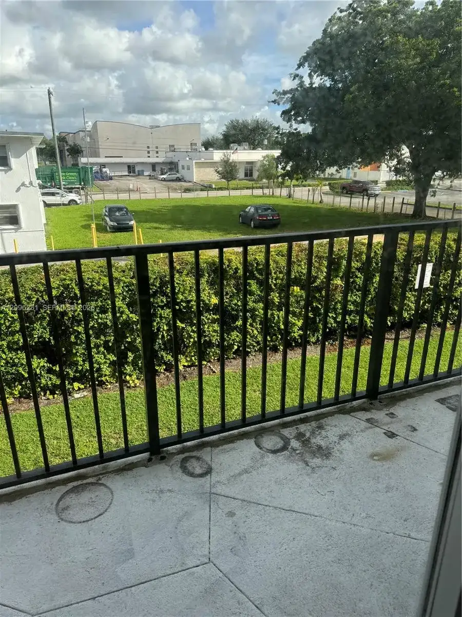 5731 NW 36 # 209, Miami FL 33166 photo 2