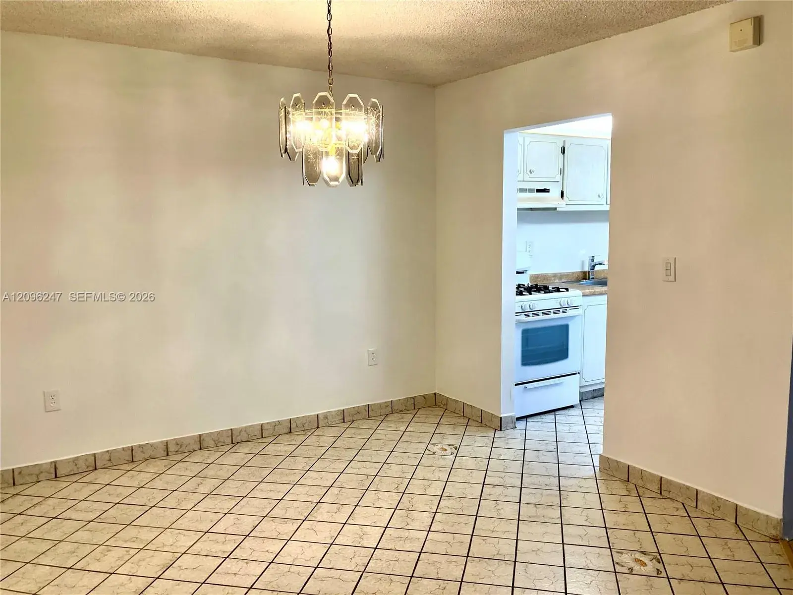 20275 NE 2nd Ave # 7, Miami FL 33179