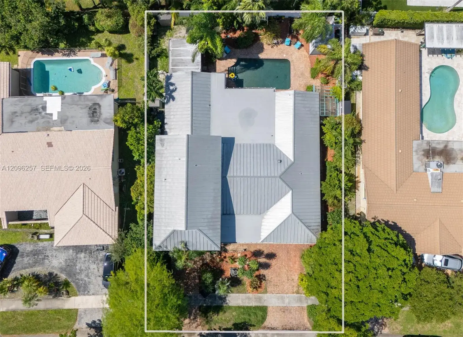 3660 N 53rd Ave, Hollywood FL 33021 photo 4