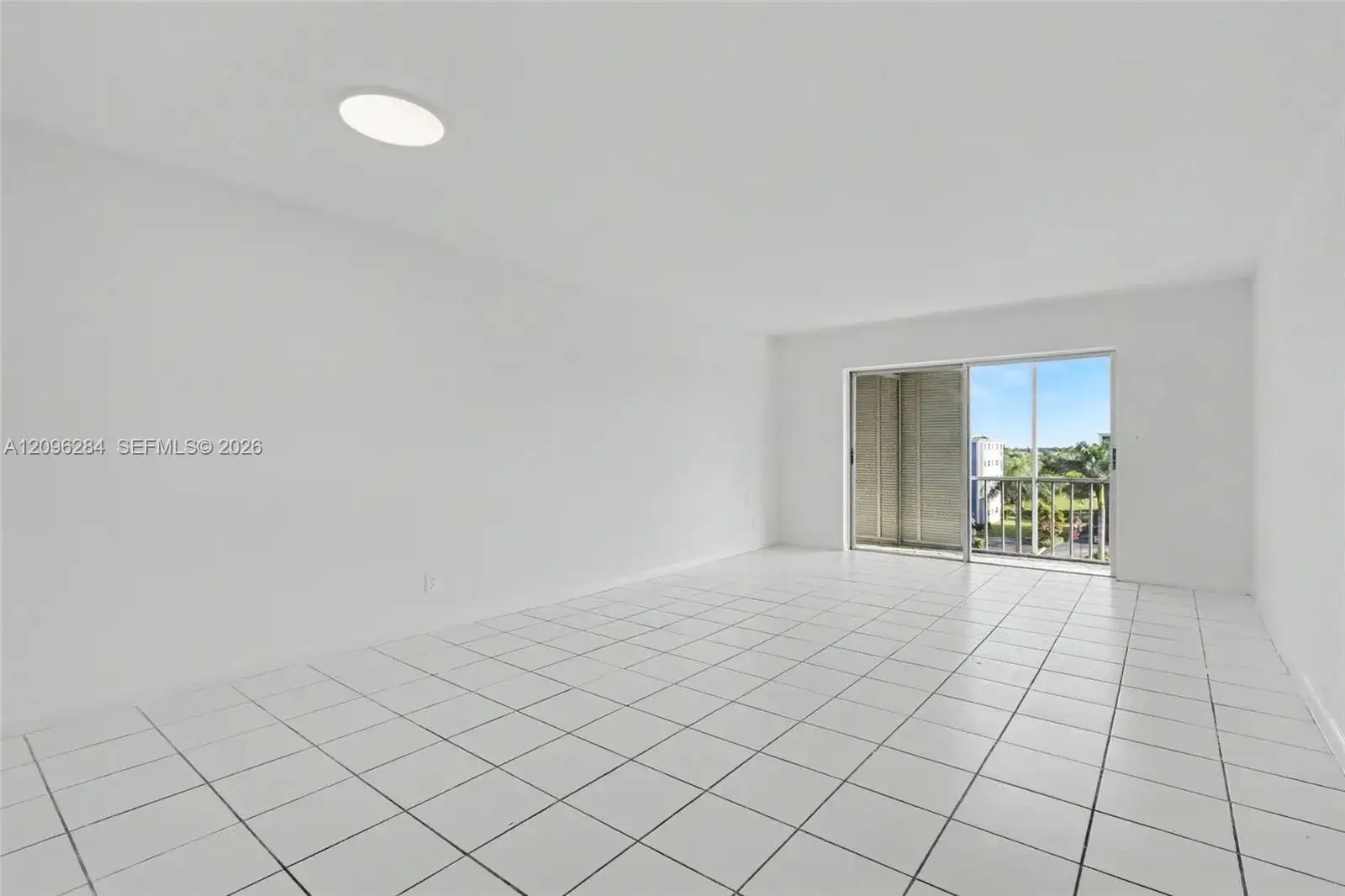 4700 Washington St # 502, Hollywood FL 33021 photo 2