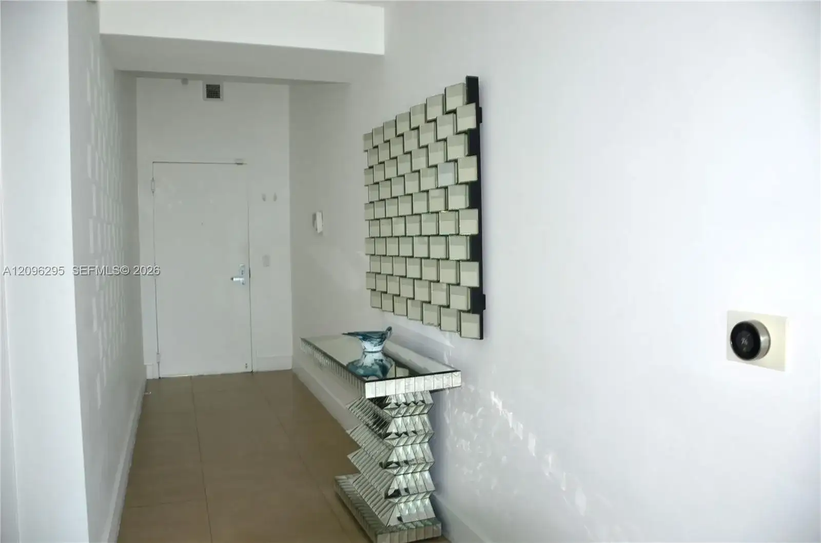 888 Biscayne Blvd # 4701, Miami FL 33132 photo 2