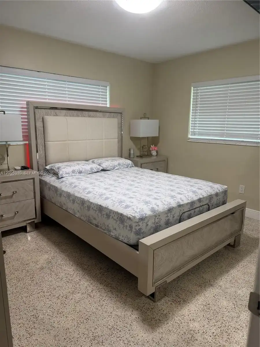 6355 SW 23rd St, Miami FL 33155