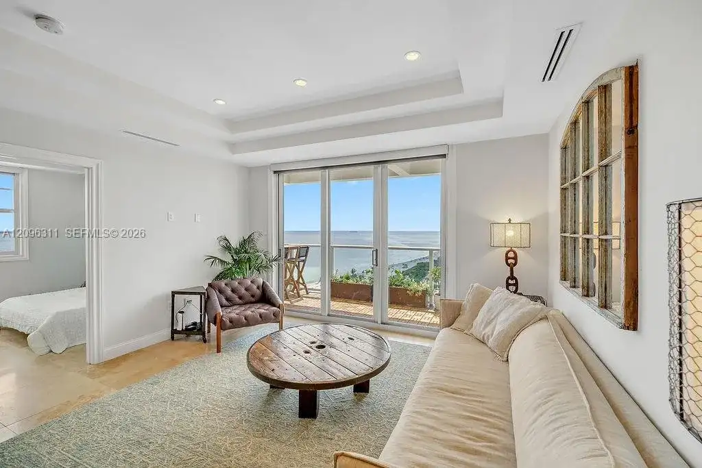 5701 Collins Ave, Miami Beach FL 33140 photo 2