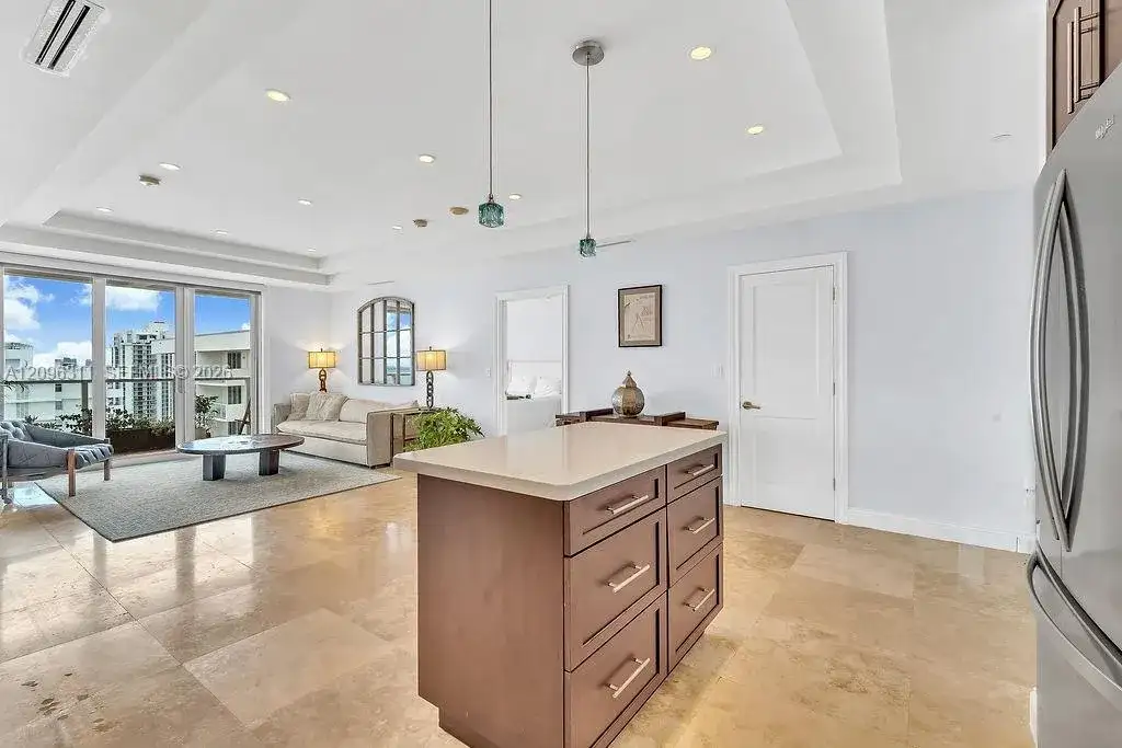 5701 Collins Ave, Miami Beach FL 33140 photo 3