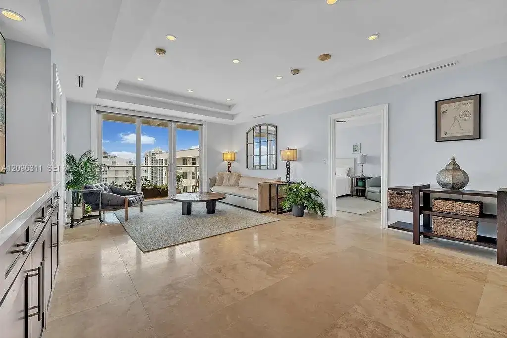 5701 Collins Ave, Miami Beach FL 33140 photo 5