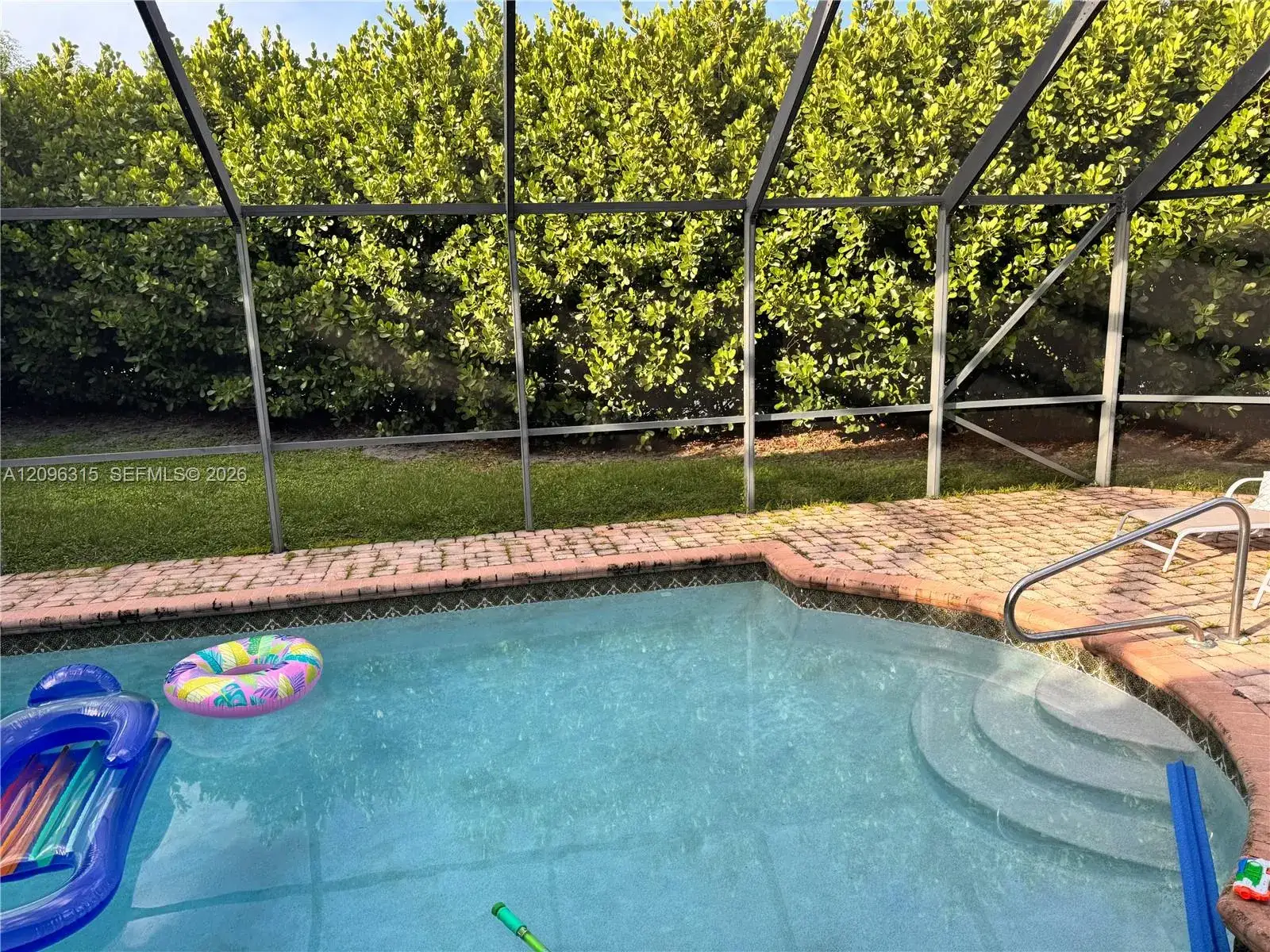 8205 NW 80th St, Tamarac FL 33321