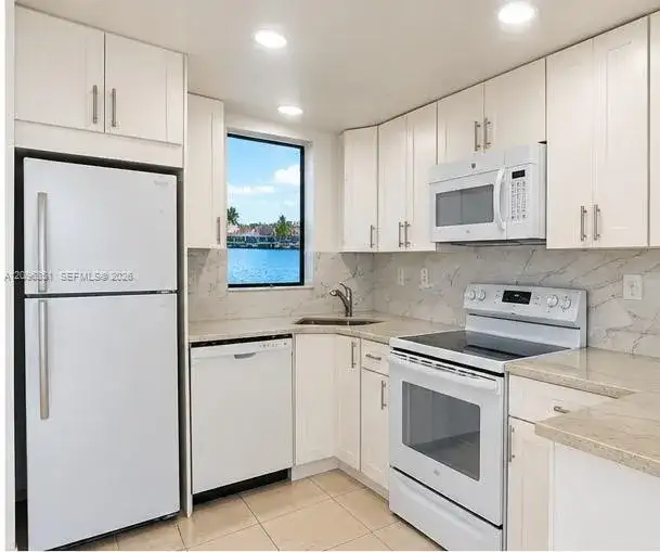 5580 W 26th Ct # 102, Hialeah FL 33016 photo 2