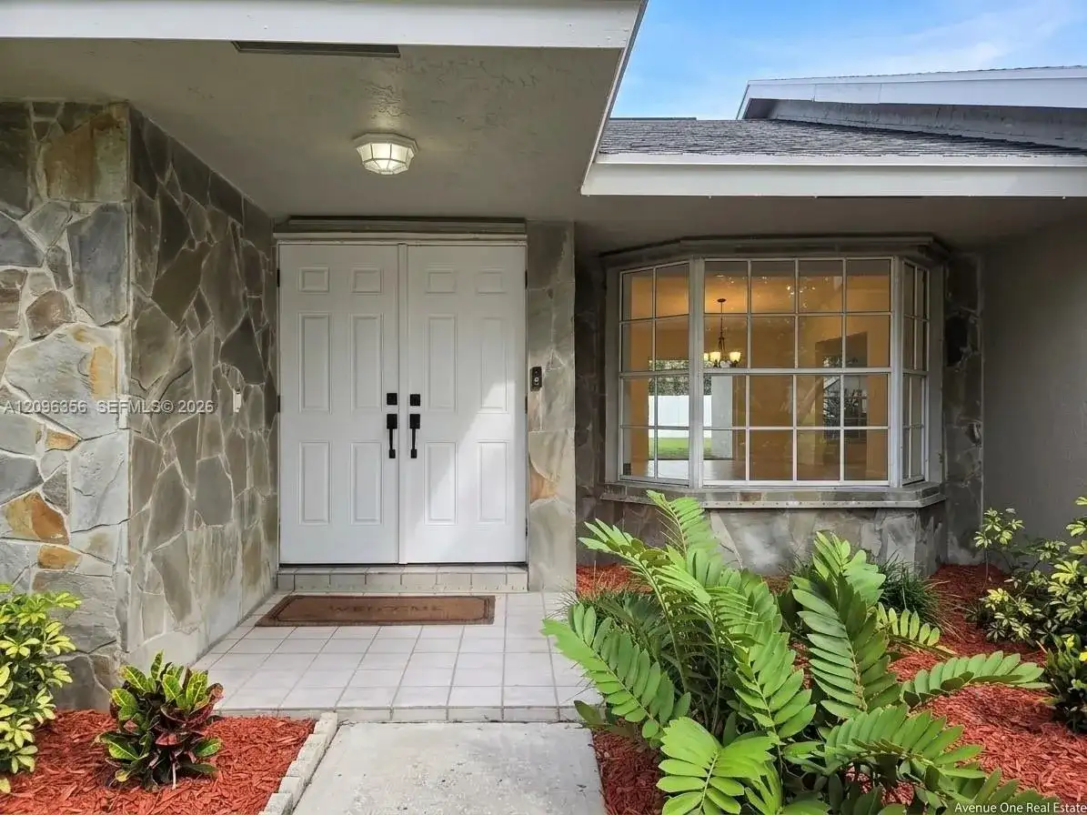 14863 SW 152nd Pl, Miami FL 33196 photo 3