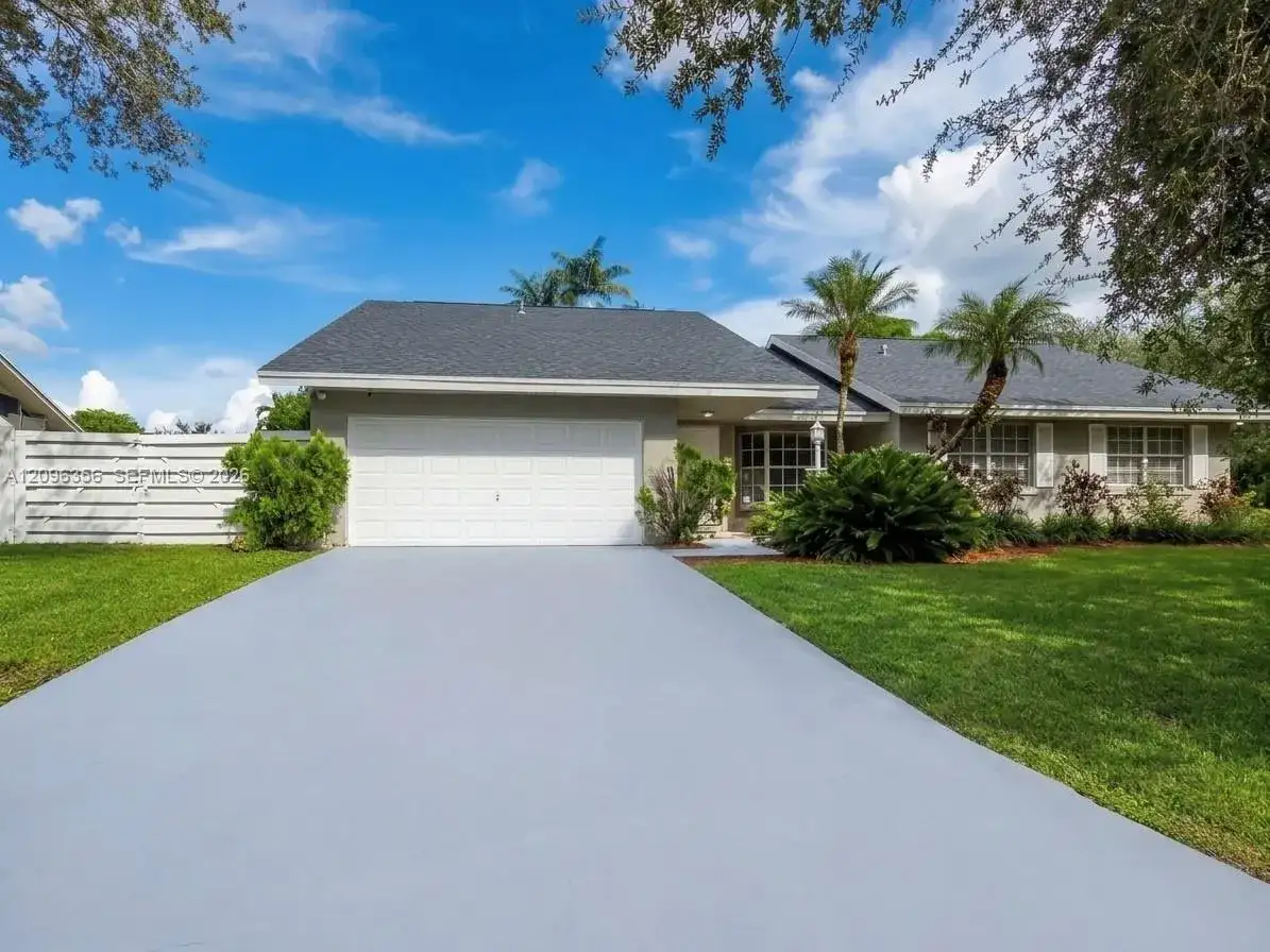 14863 SW 152nd Pl, Miami FL 33196 photo 4