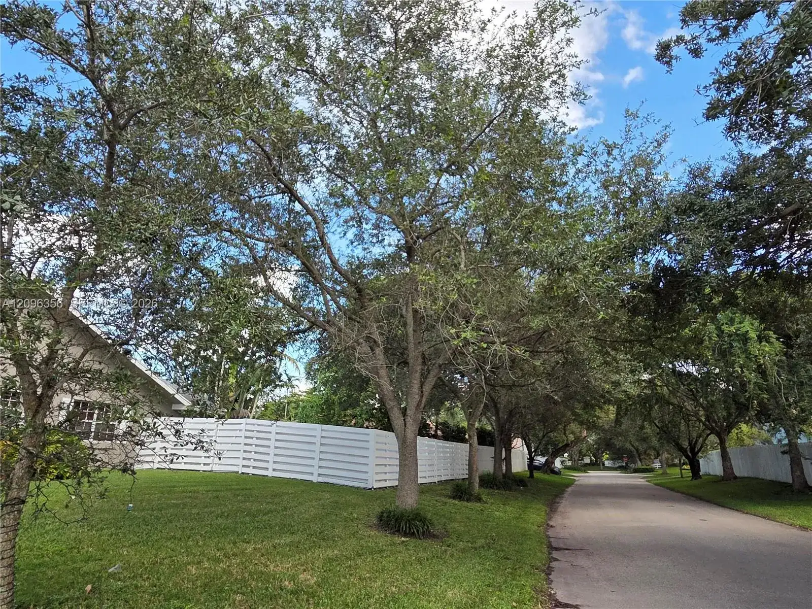 14863 SW 152nd Pl, Miami FL 33196 photo 5
