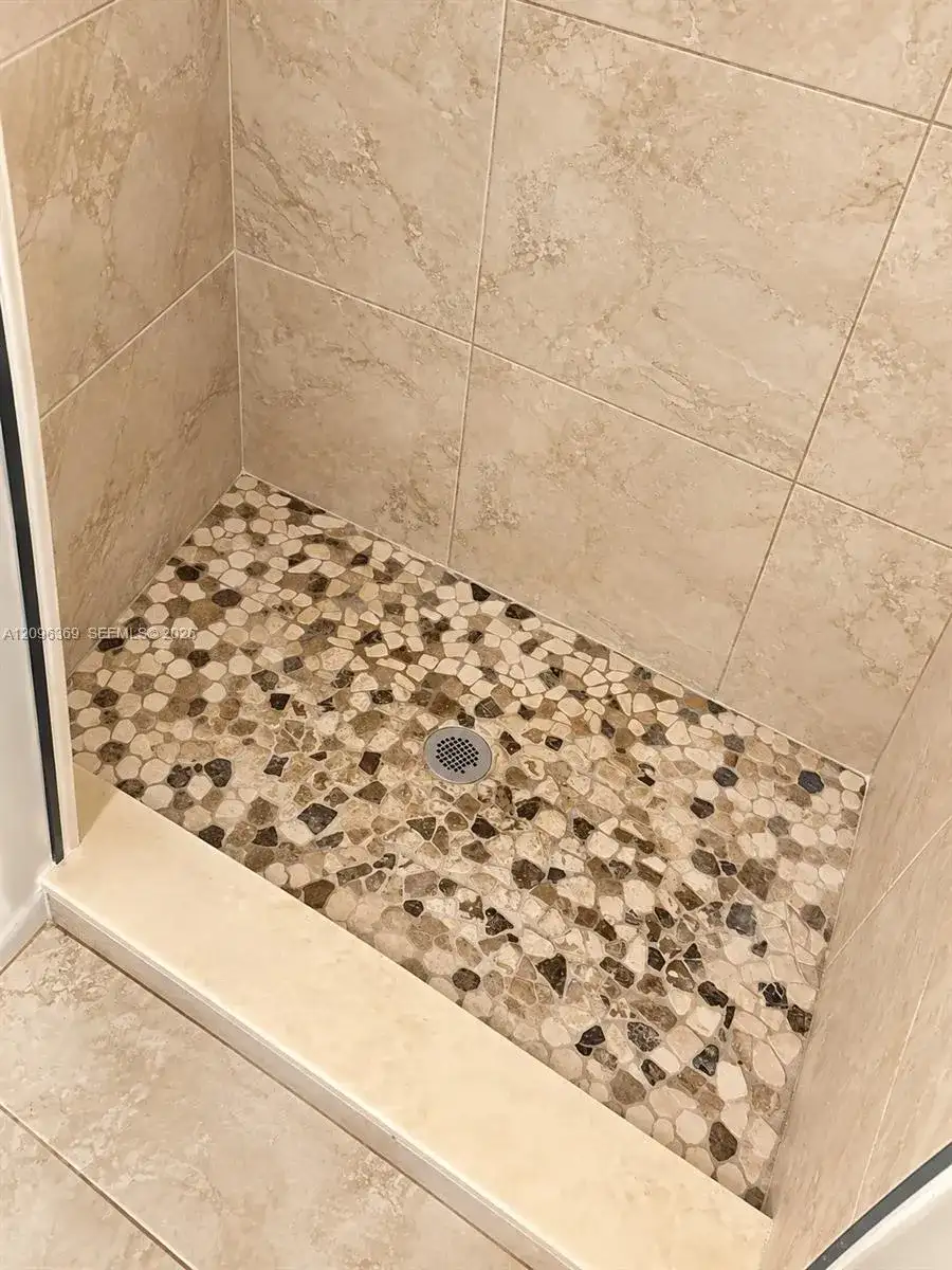 3031 NW 69th Ter, Miami FL 33147 photo 5