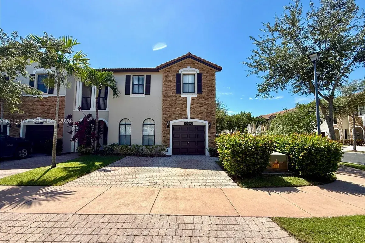10392 NW 31st Ter, Doral FL 33172