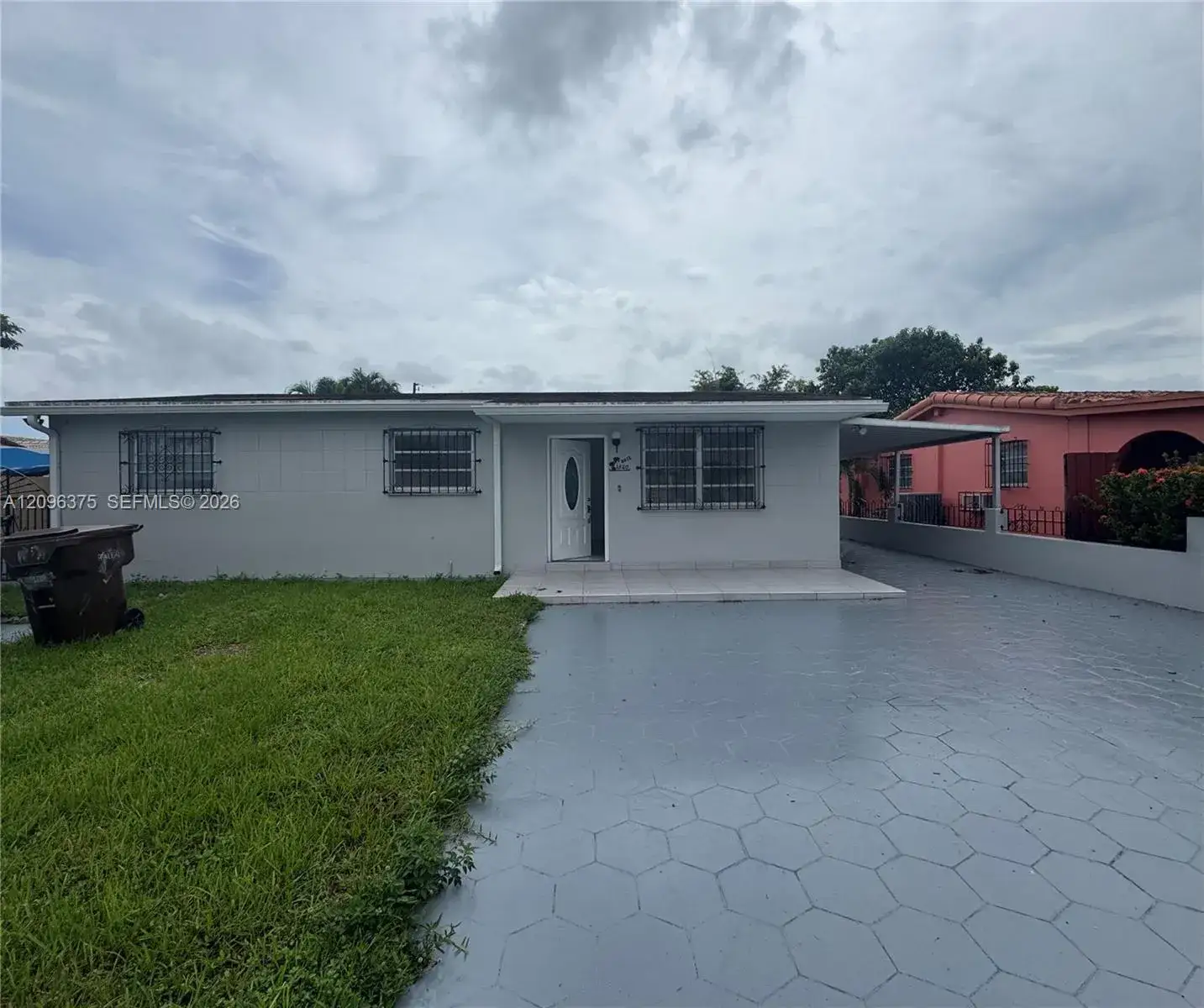 1320 W 37th St, Hialeah FL 33012