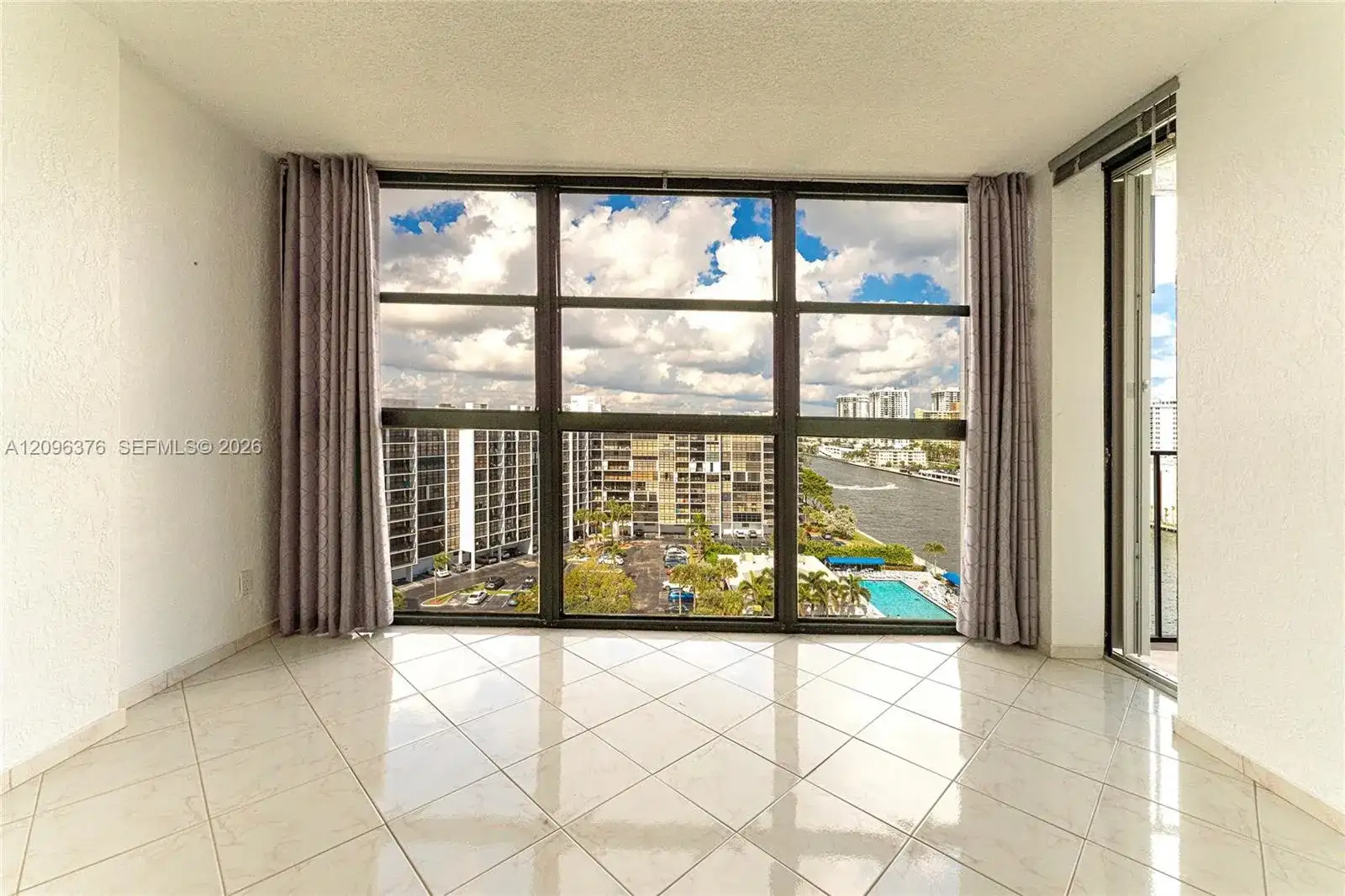 400 Leslie Dr # 1117, Hallandale Beach FL 33009 photo 5