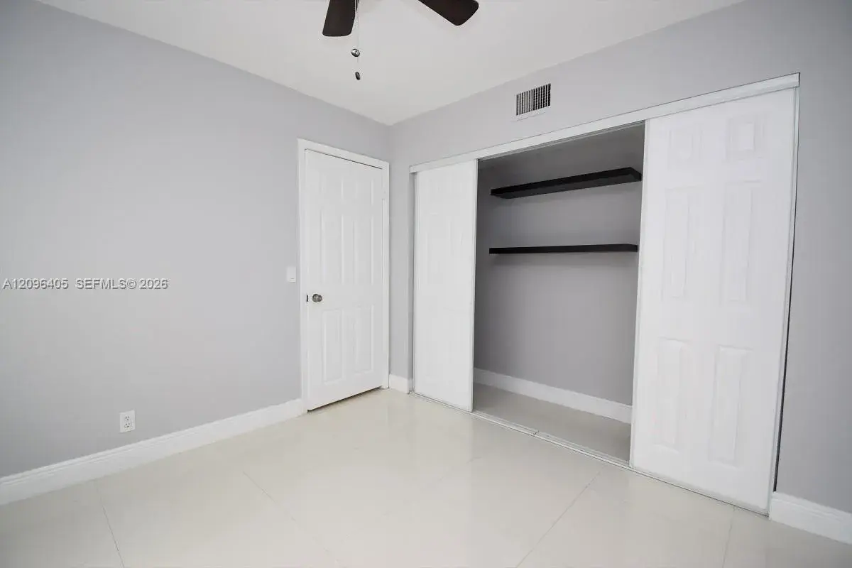 14 Chestnut Cir, Cooper City FL 33026