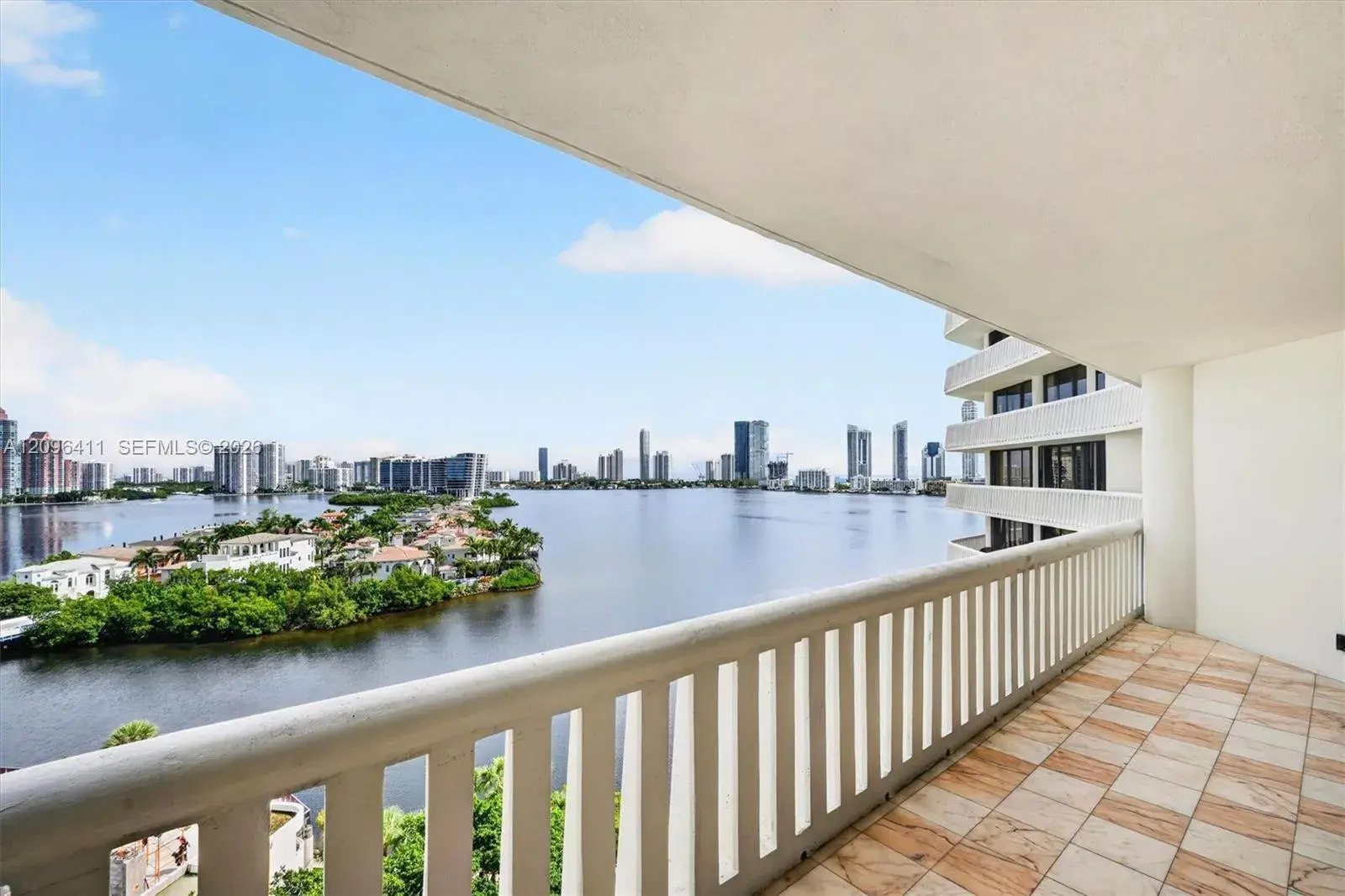 3000 Island Blvd # 1103, Aventura FL 33160