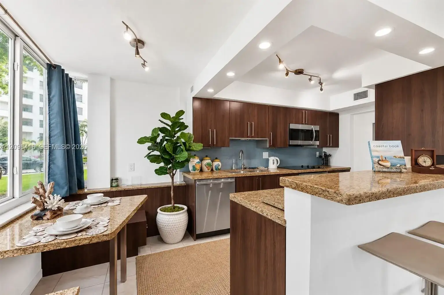 250 180th Dr. # 155, Sunny Isles Beach FL 33160 photo 4