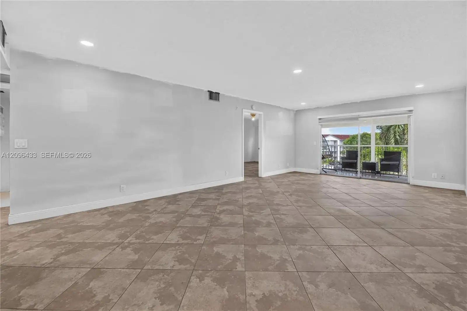 1401 SW 128th Ter # 405H, Pembroke Pines FL 33027 photo 5