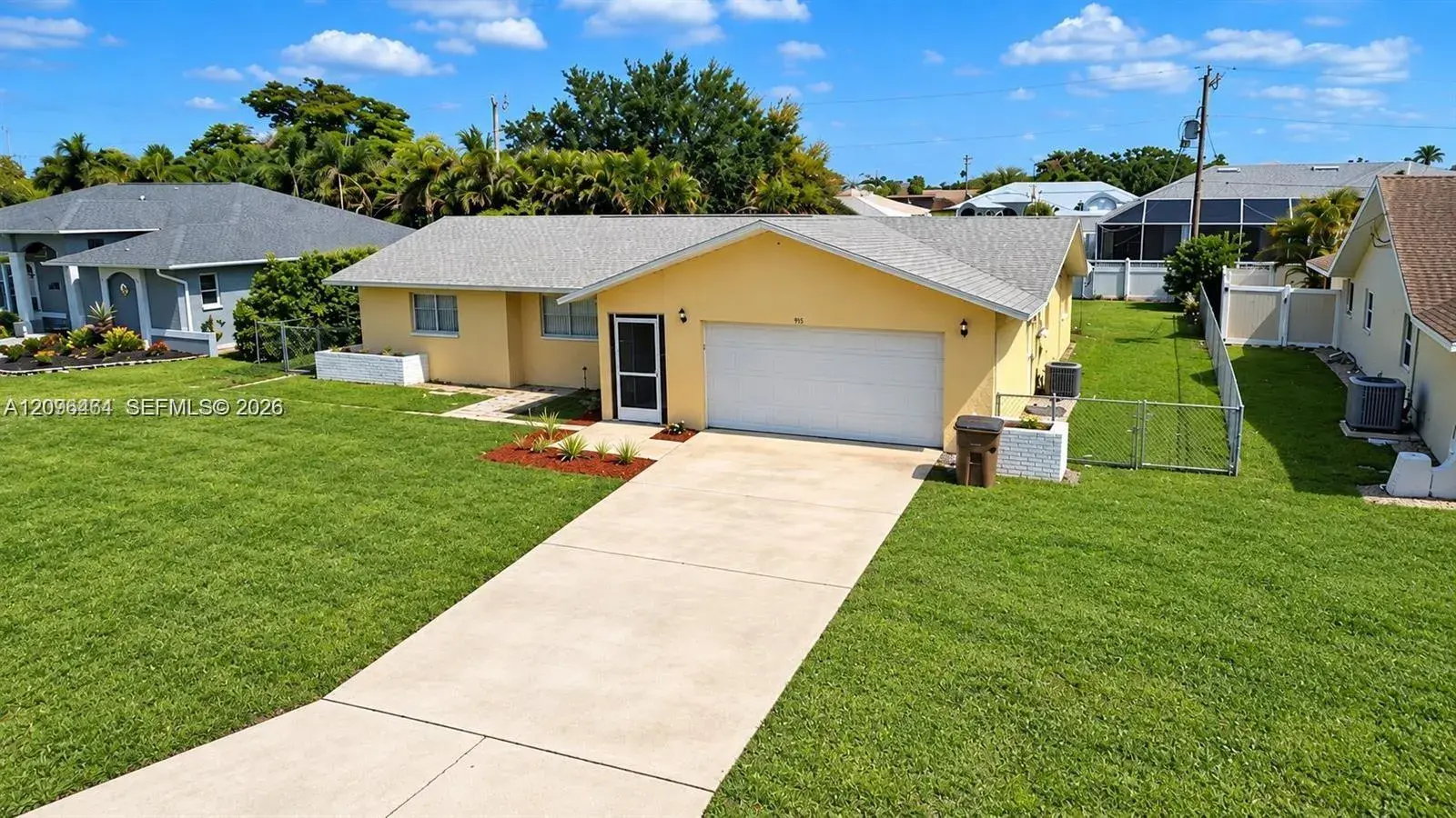 915 SE 20th ST, Cape Coral FL 33990