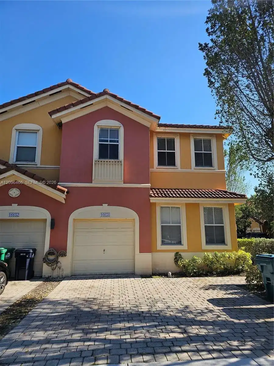 16658 SW 79th Ter # 0, Miami FL 33193