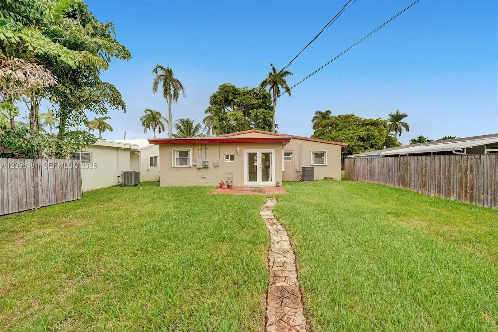 1506 Liberty St, Hollywood FL 33020