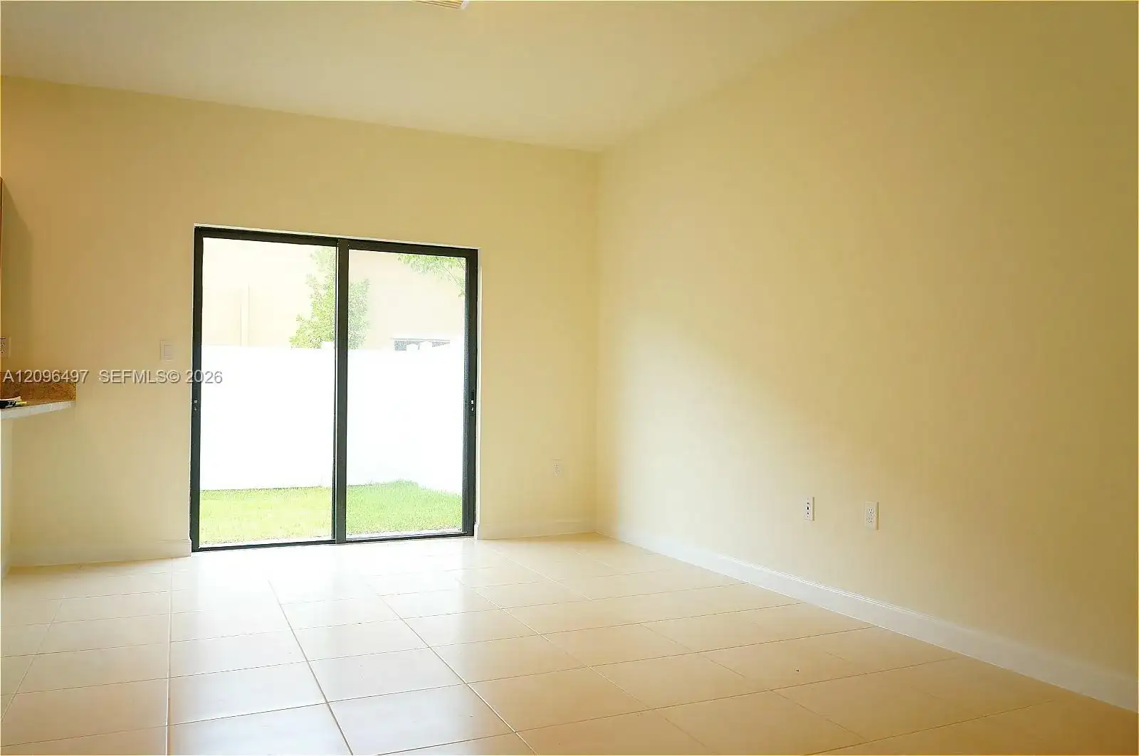 9345 W 33rd Ln, Hialeah FL 33018 photo 4