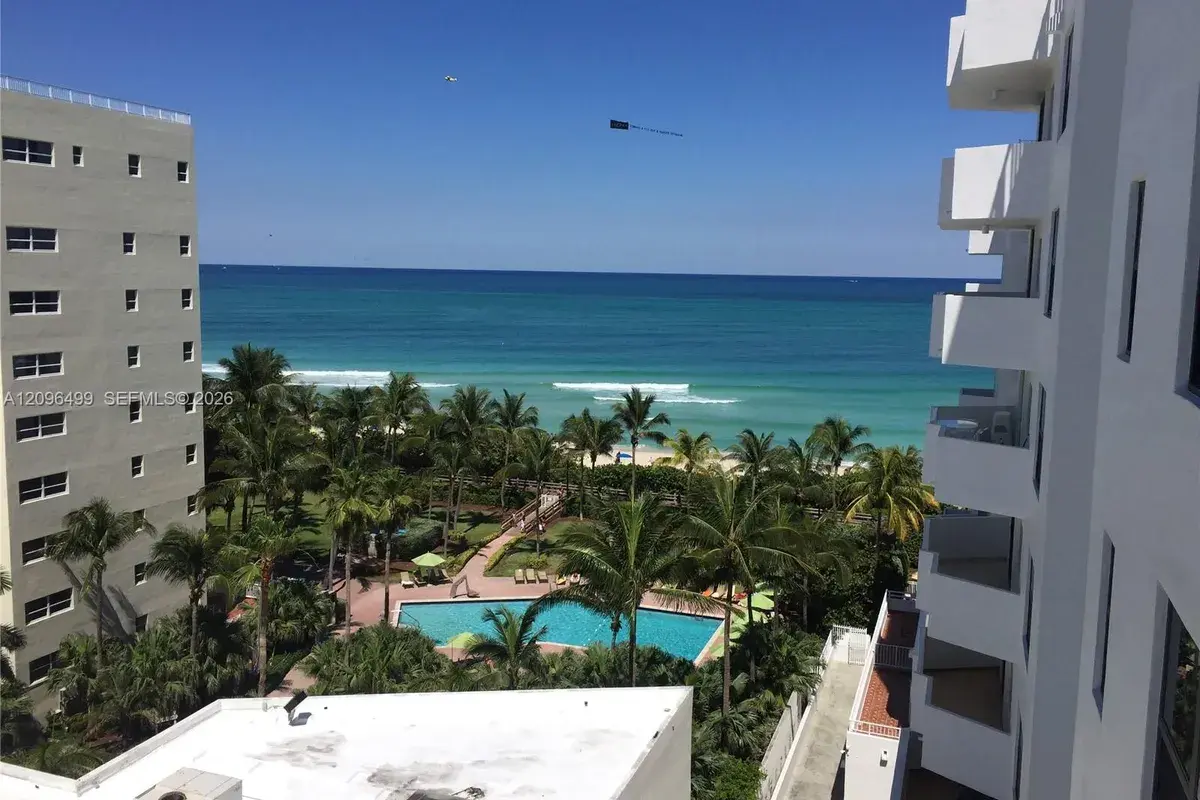 4301 Collins Ave # 901, Miami Beach FL 33140
