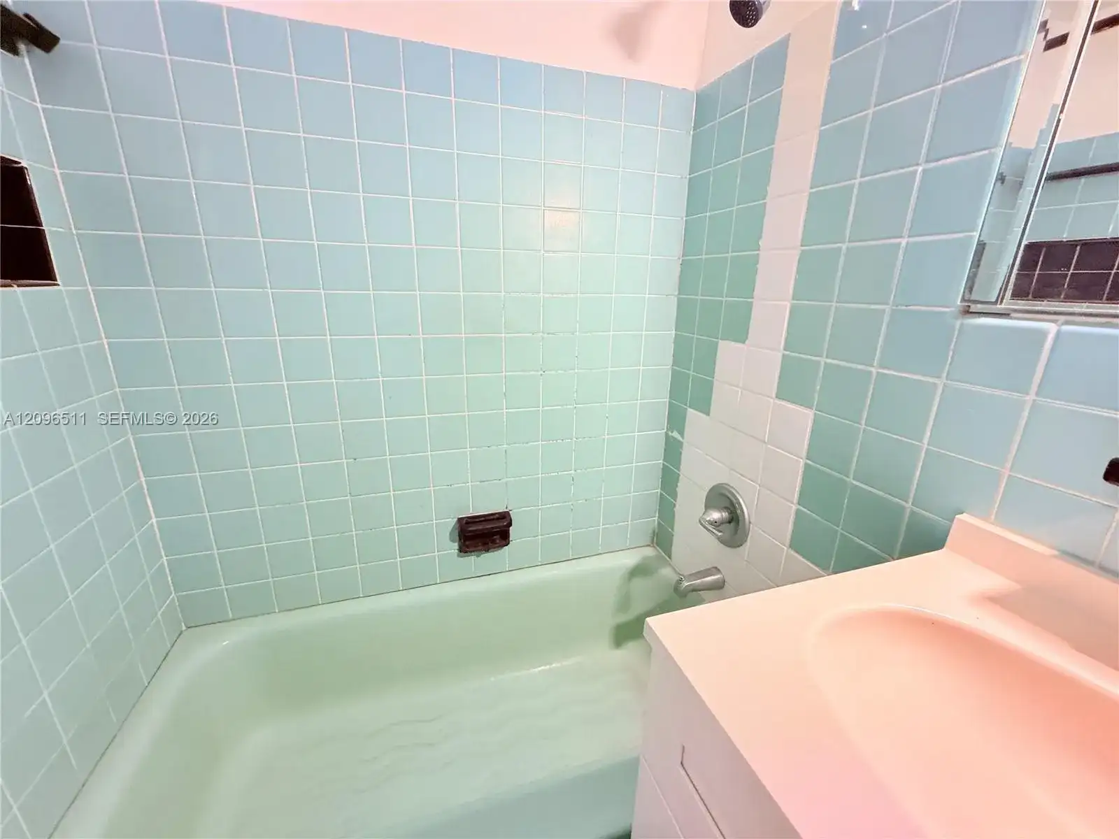 255 W 24th St # 435, Miami Beach FL 33140 photo 3