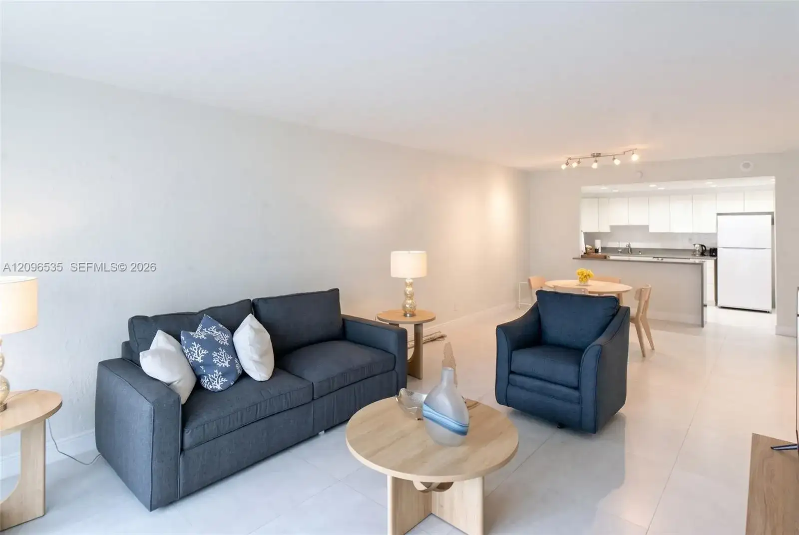 19390 Collins Ave # 706, Sunny Isles Beach FL 33160 photo 3