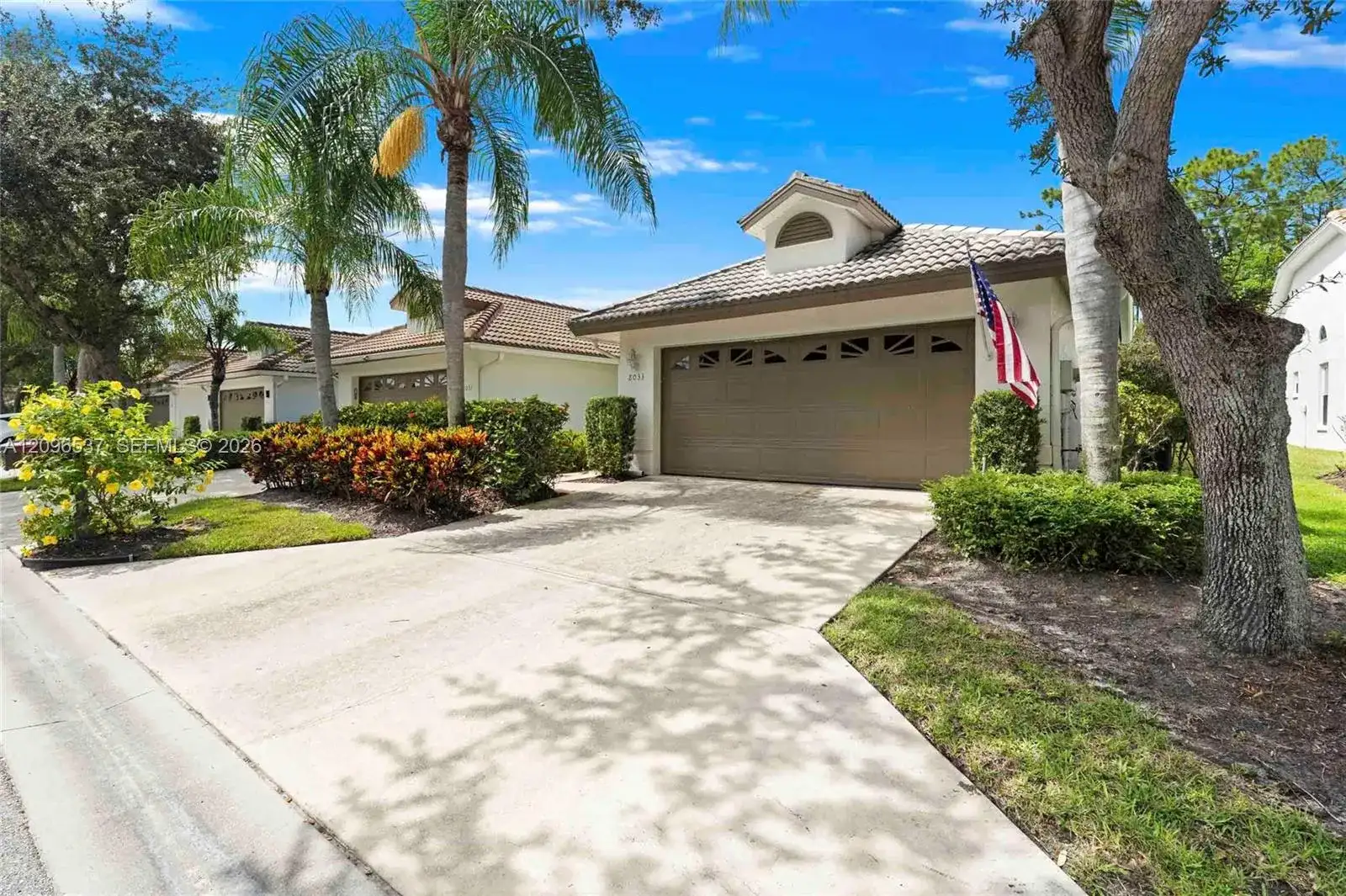 8033 San Vista Cir # 12R, Other City - In The State Of Florida FL 34109 photo 2