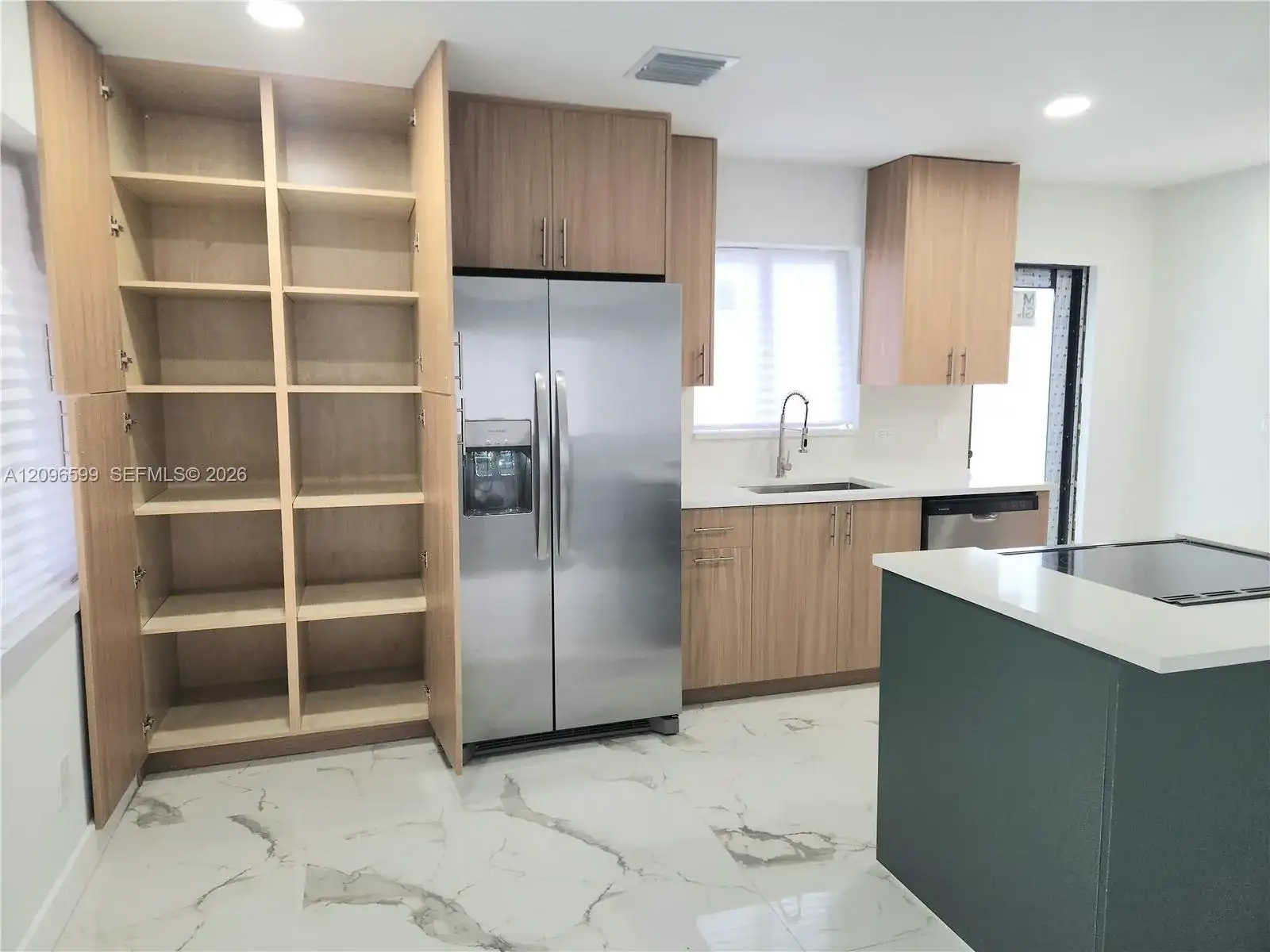 412 NW 21st Ter, Fort Lauderdale FL 33311 photo 5