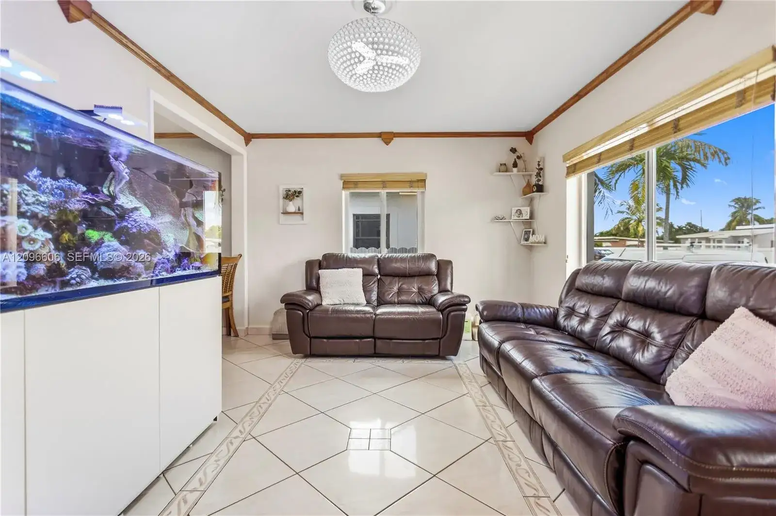 326 E 44th St, Hialeah FL 33013 photo 4