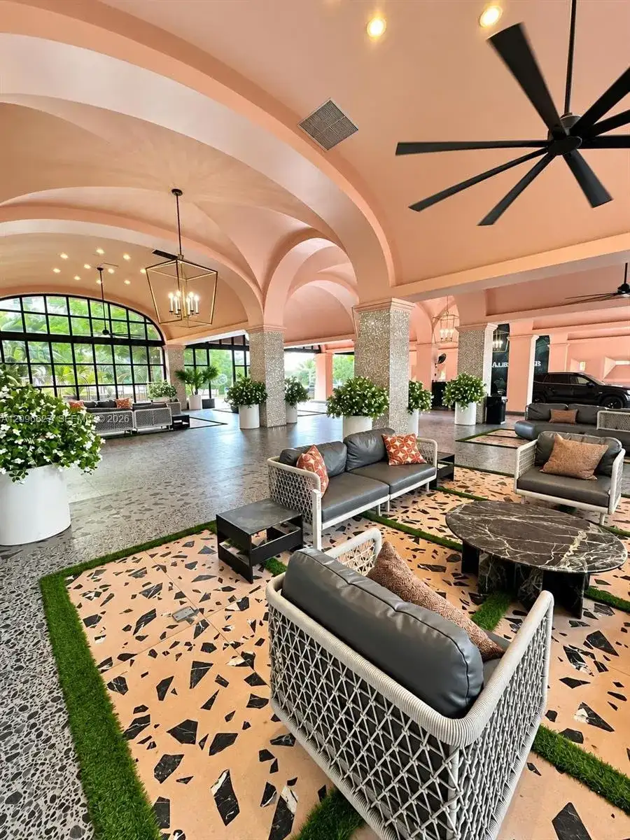 5225 Collins Ave # 614, Miami Beach FL 33140 photo 4