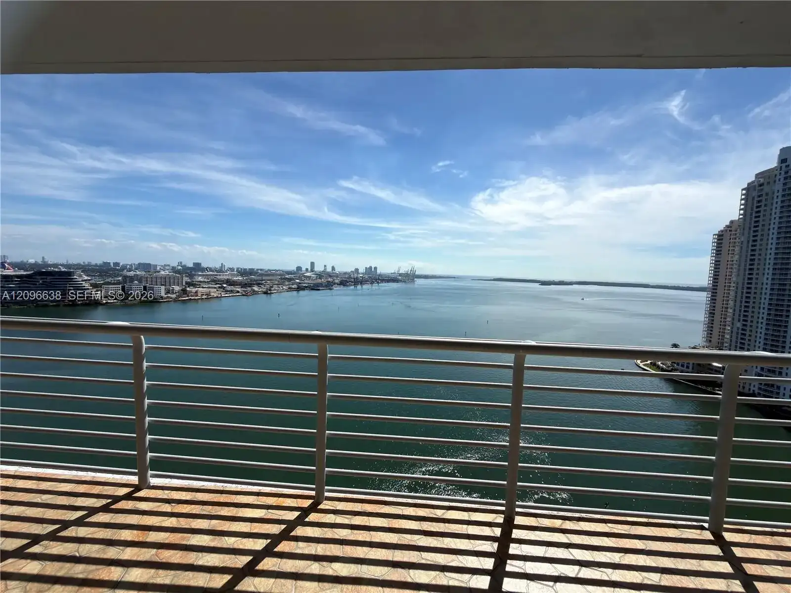 335 S Biscayne Blvd # 2509, Miami FL 33131