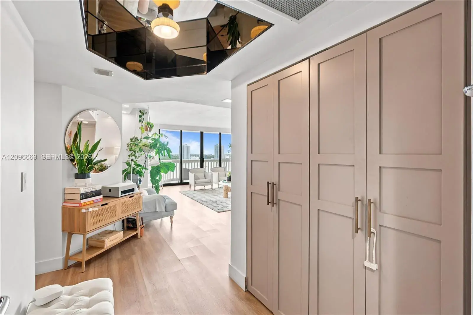 1000 E Island Blvd # 1402, Aventura FL 33160