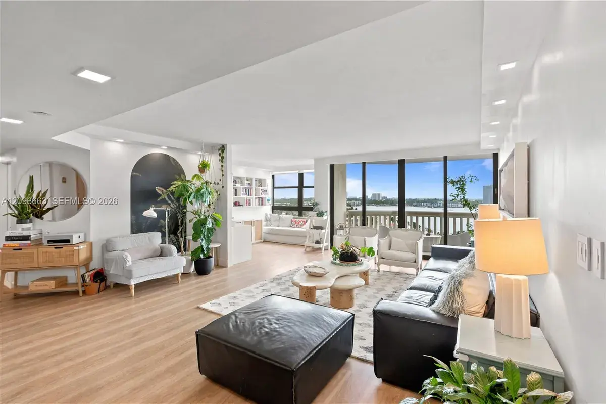 1000 E Island Blvd # 1402, Aventura FL 33160