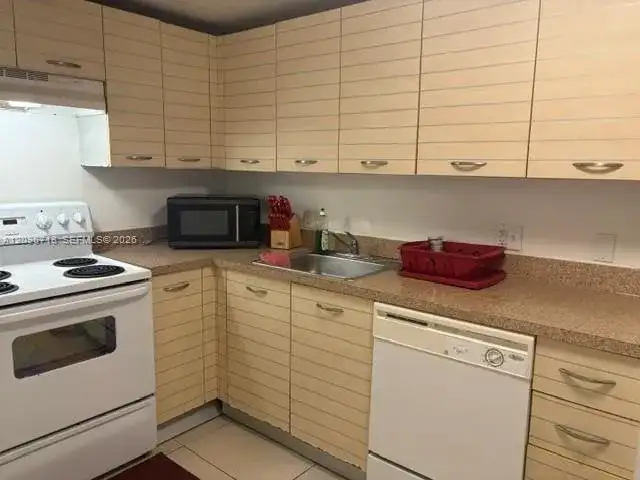 2217 NW 7th St # 1202, Miami FL 33125 photo 3