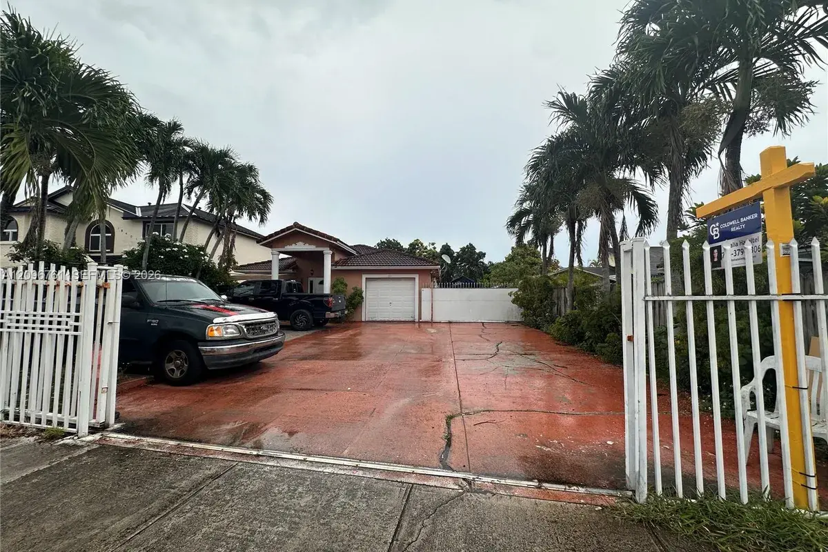 18411 SW 115th Ave, Miami FL 33157