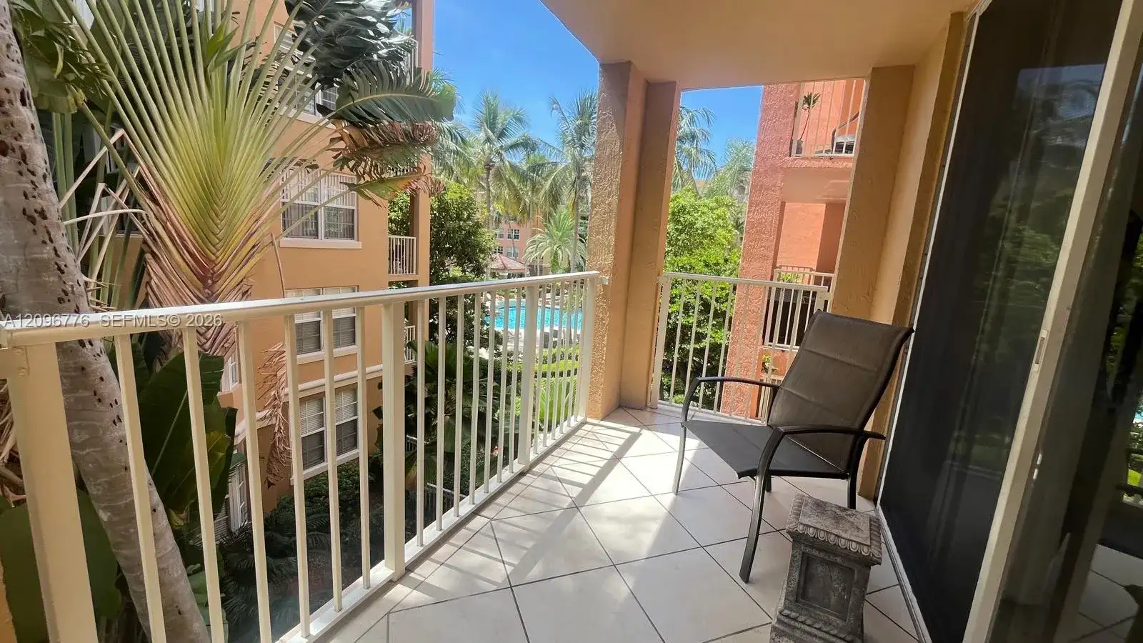 19801 E Country Club Dr # 4302, Aventura FL 33180 photo 2