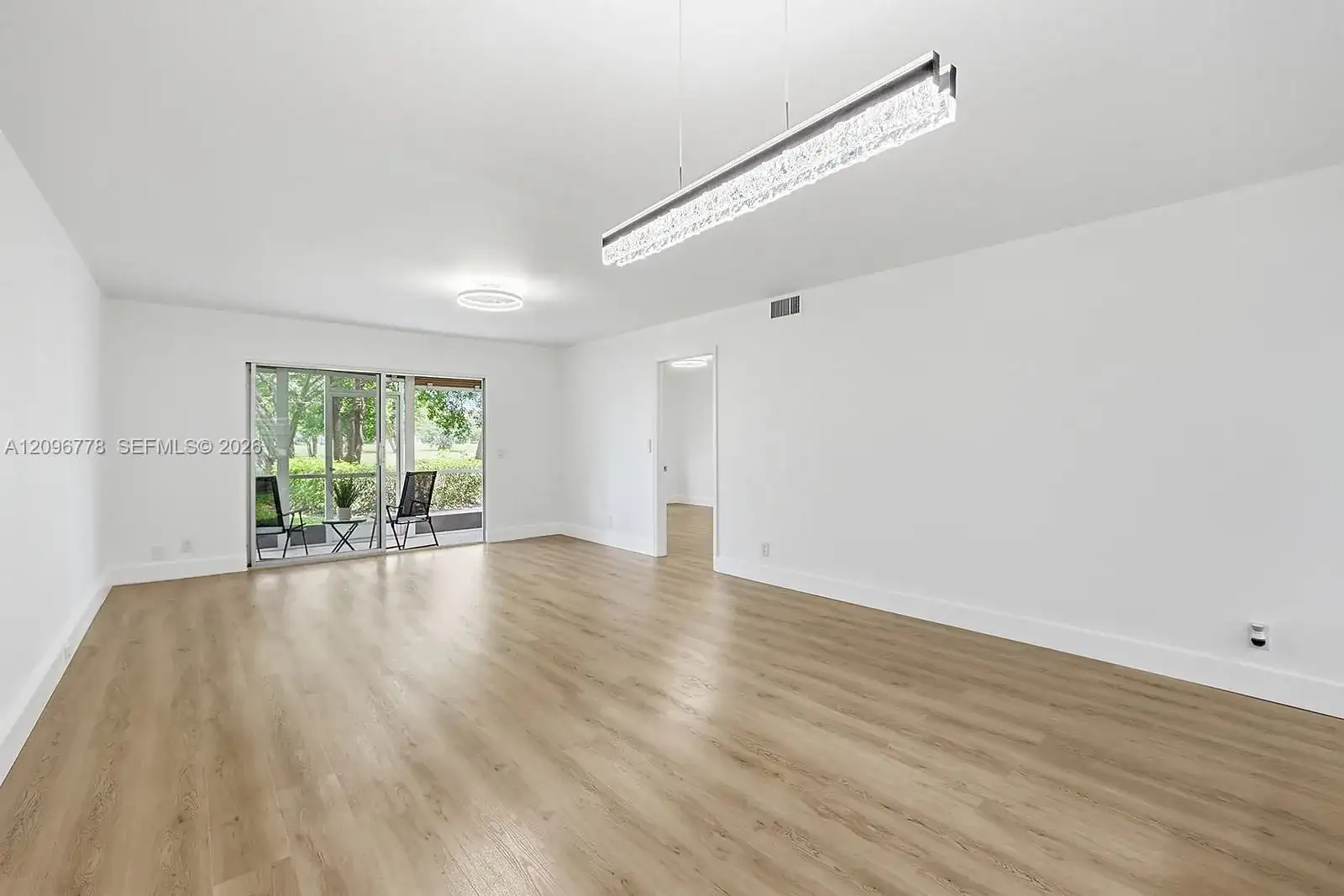 300 SW 130th Ter # 110B, Pembroke Pines FL 33027 photo 4
