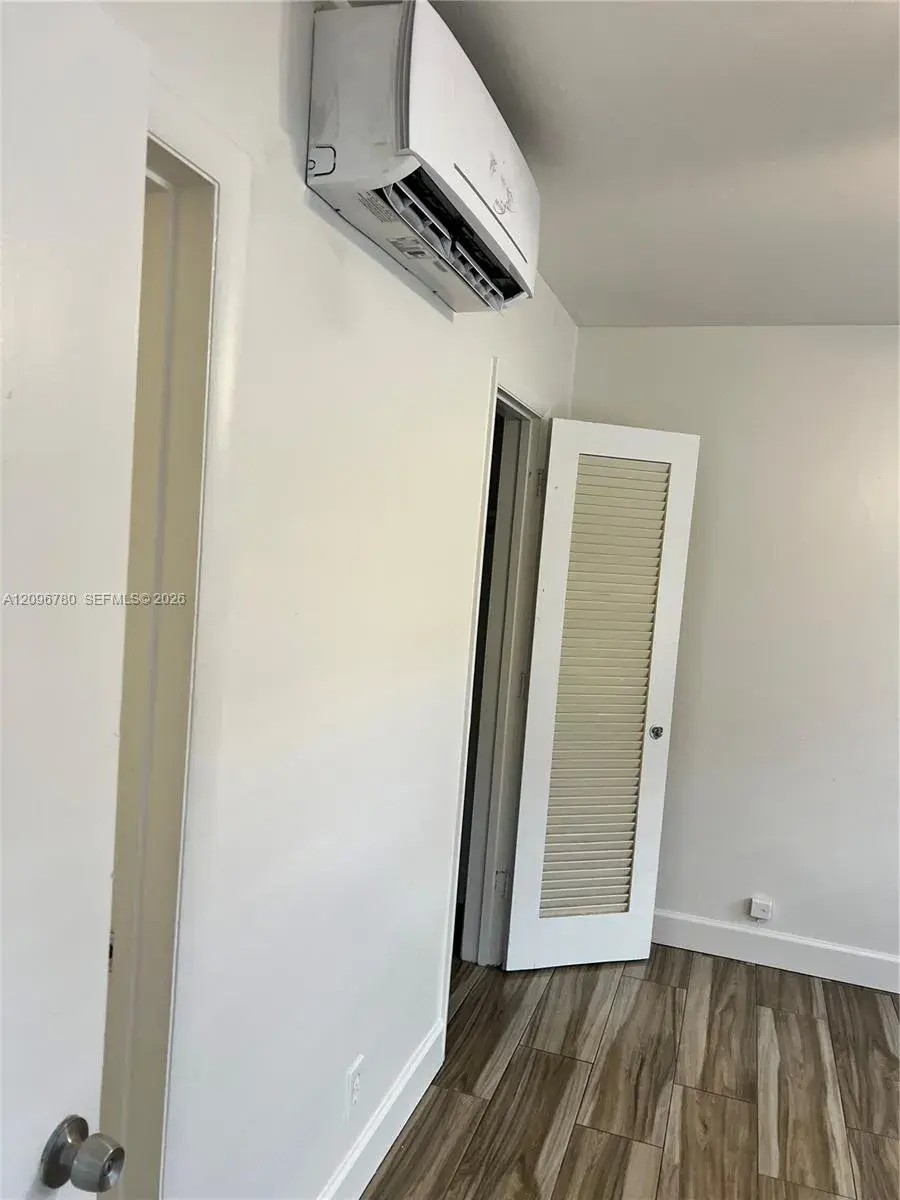 5941 NE 18th Ave # 1, Fort Lauderdale FL 33334