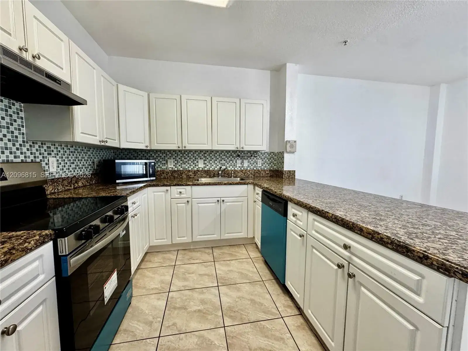 17350 NW 67th Ave # 109, Hialeah FL 33015 photo 4