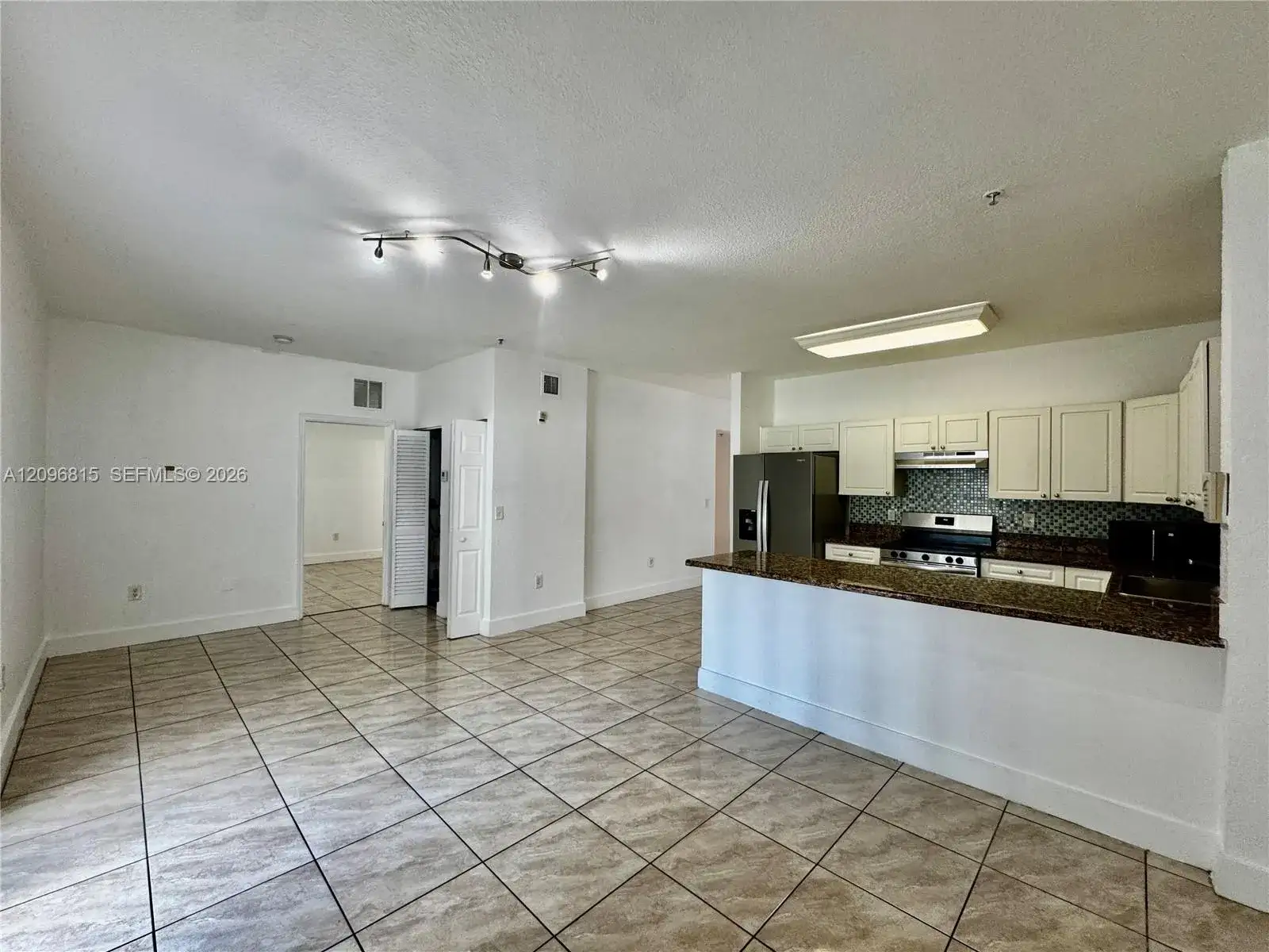 17350 NW 67th Ave # 109, Hialeah FL 33015 photo 5