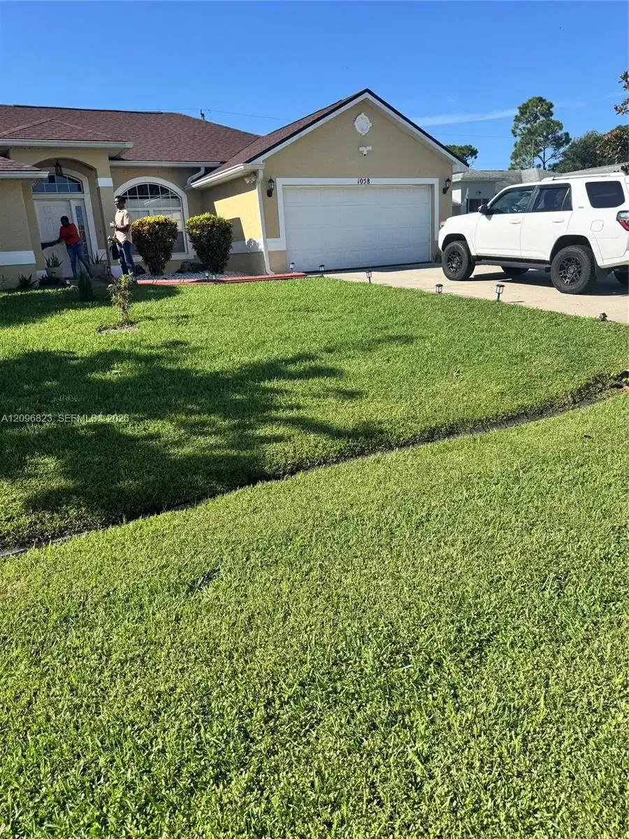 1058 SW Calmar Ave, Port St. Lucie FL 34953