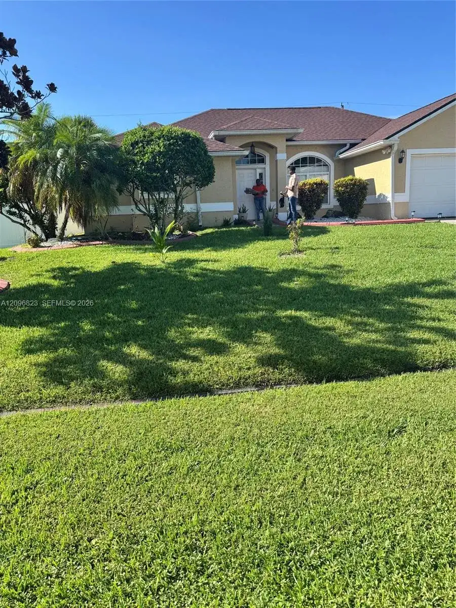 1058 SW Calmar Ave, Port St. Lucie FL 34953 photo 2