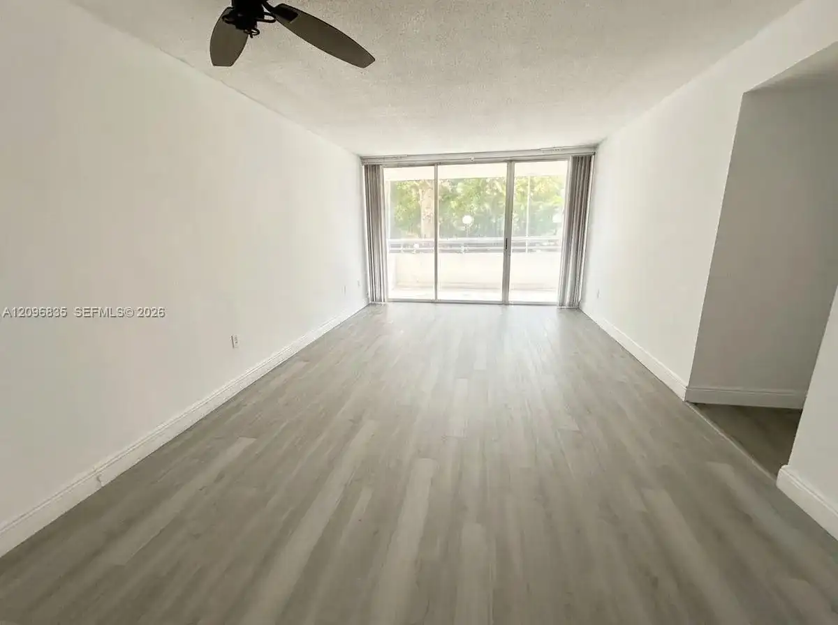 1080 94th St # 103, Bay Harbor Islands FL 33154