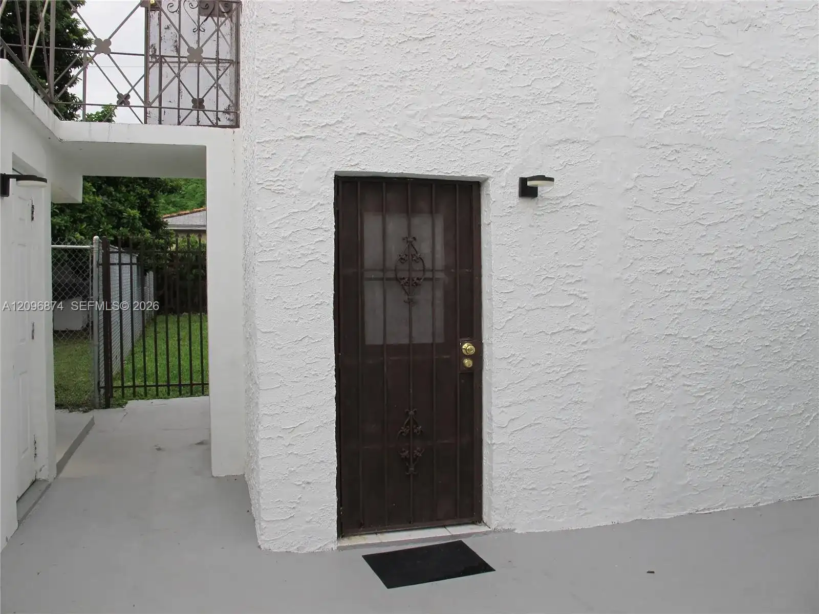 926 SW 10th Ave, Miami FL 33130 photo 2